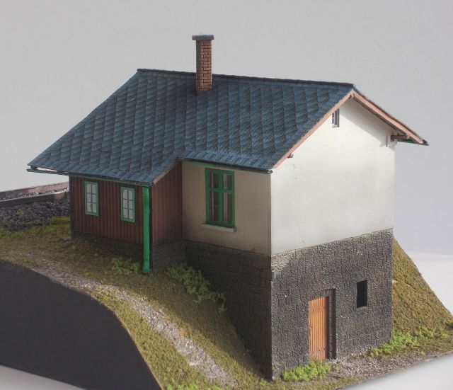 Podsklepený strážní domek MSCB TT